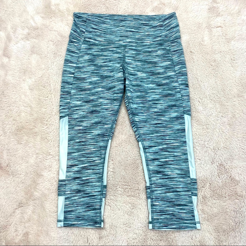 Alo Yoga Cropped Leggings Size S Space Dye Gray White Mesh Accents Pockets